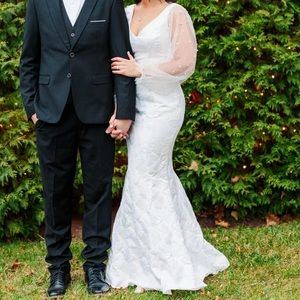 Lulus wedding dress, size Medium